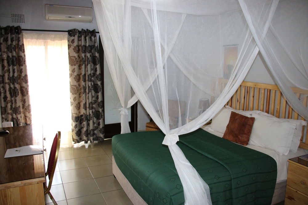 Palmwood Lodge Лусака Екстер'єр фото